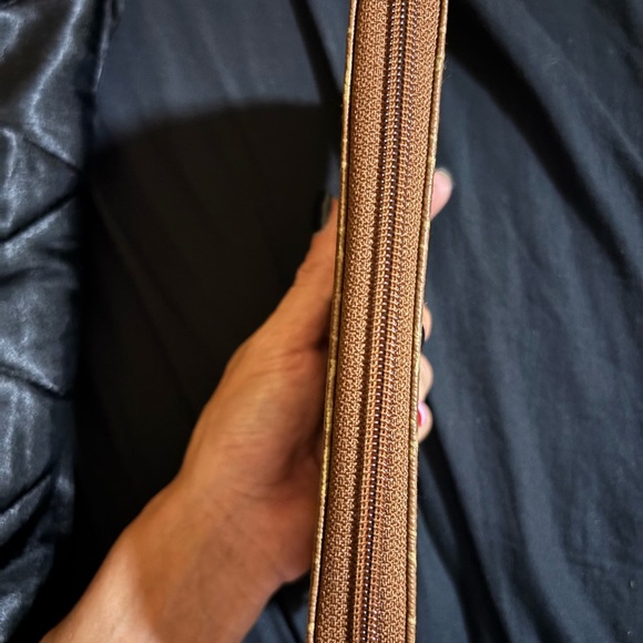 Hello Kitty Brown Wallet - Picture 4 of 4